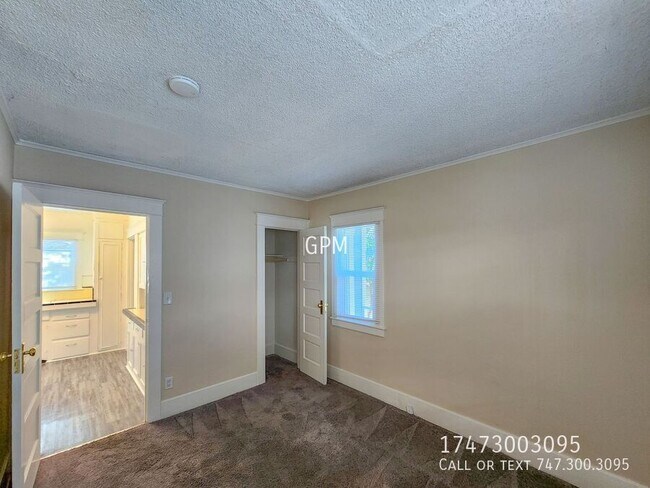 Building Photo - 383 N Wilson Ave