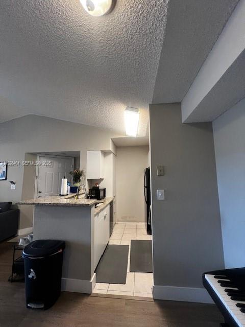 Building Photo - 2846 S University Dr