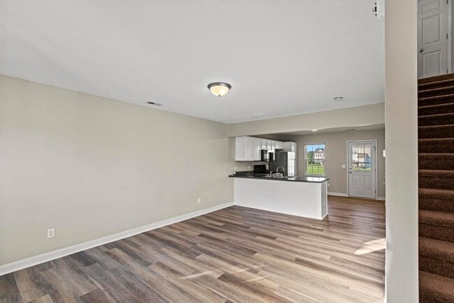 Building Photo - 307 Burley Dr