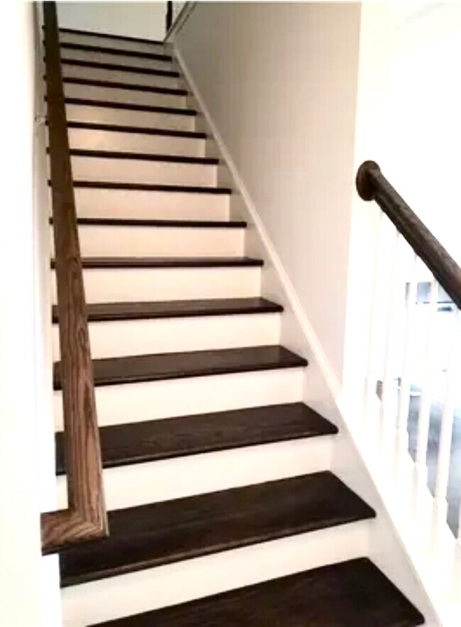 Building Photo - 2705 Kemp Ct