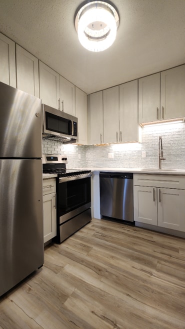 Building Photo - 10828 Big Bend Rd