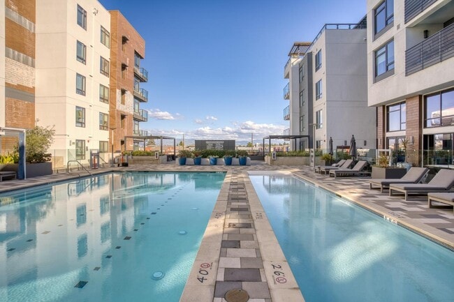 Building Photo - 3578 Rambla Pl