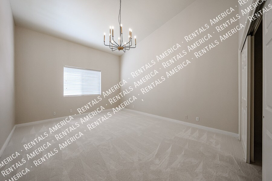 Building Photo - 3525 E Equestrian Trail