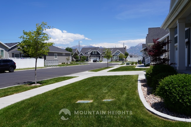 Building Photo - 3977 W Penstemon Wy