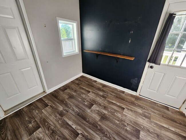 Building Photo - 4028 Challis Dr