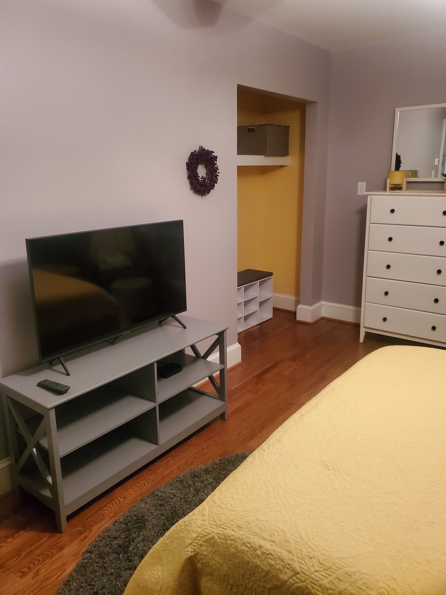 TV in bedroom - 1018 W 45th St