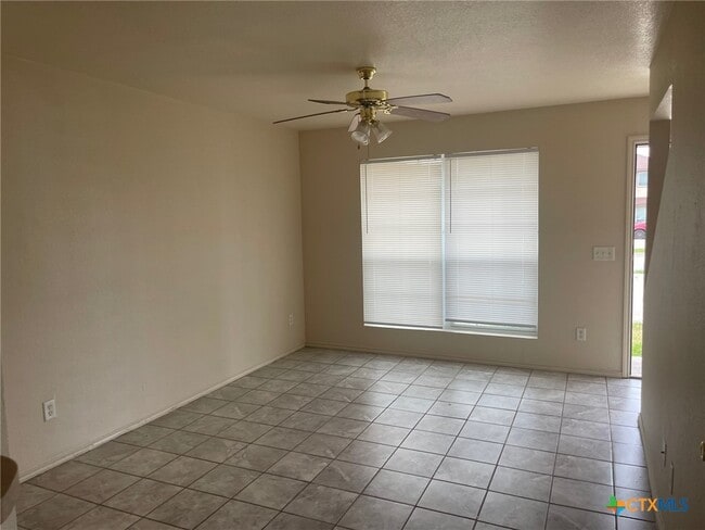 Building Photo - 2712 Vernice Loop