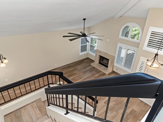 Building Photo - Stunning Fully Remodeled Home in Rancho De...