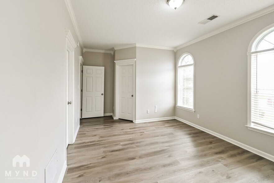 Building Photo - 6298 Ivy Trails Dr