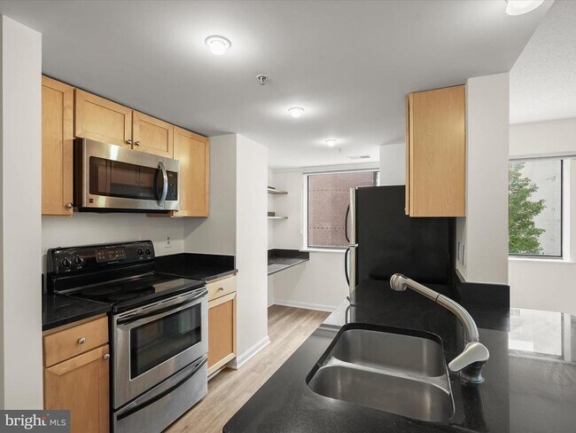 Building Photo - 1225 13th St NW