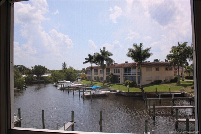 Building Photo - 2600 S Kanner Hwy