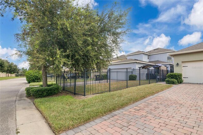 Building Photo - 16137 Wind View Ln