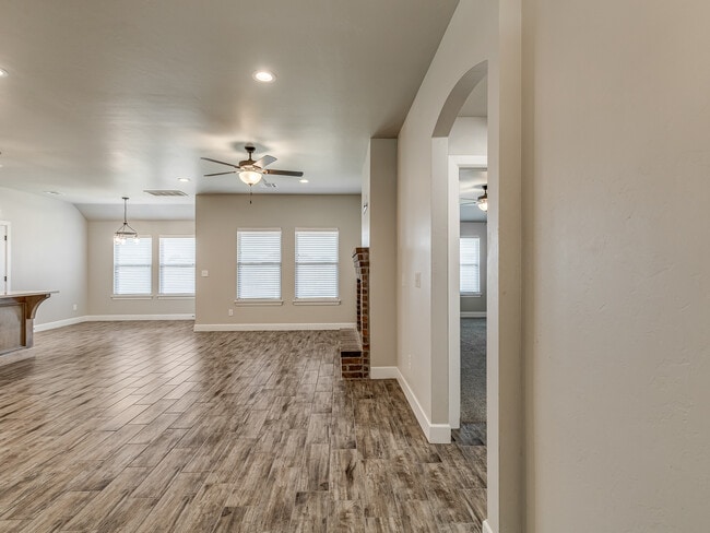 Building Photo - 4505 Black Mesa Ln