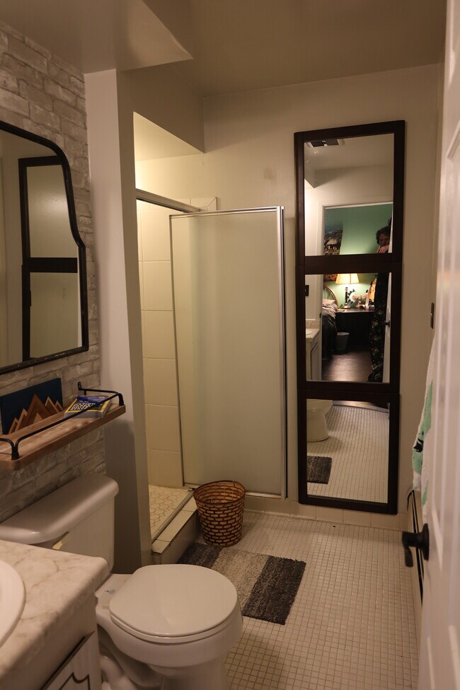 Building Photo - 19800 W 12 Mile Rd