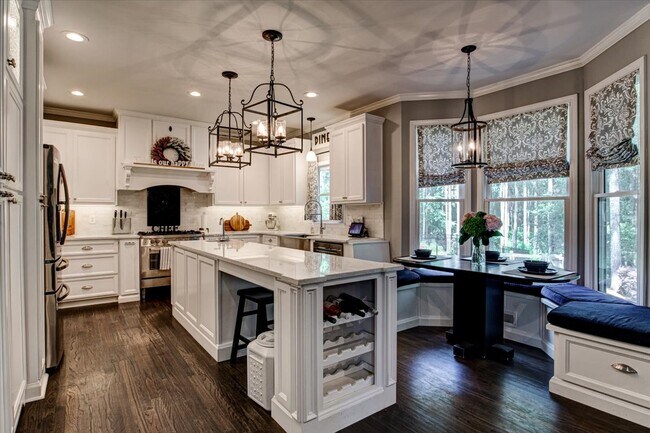 New custom kitchen - 1120 Bentwater Dr