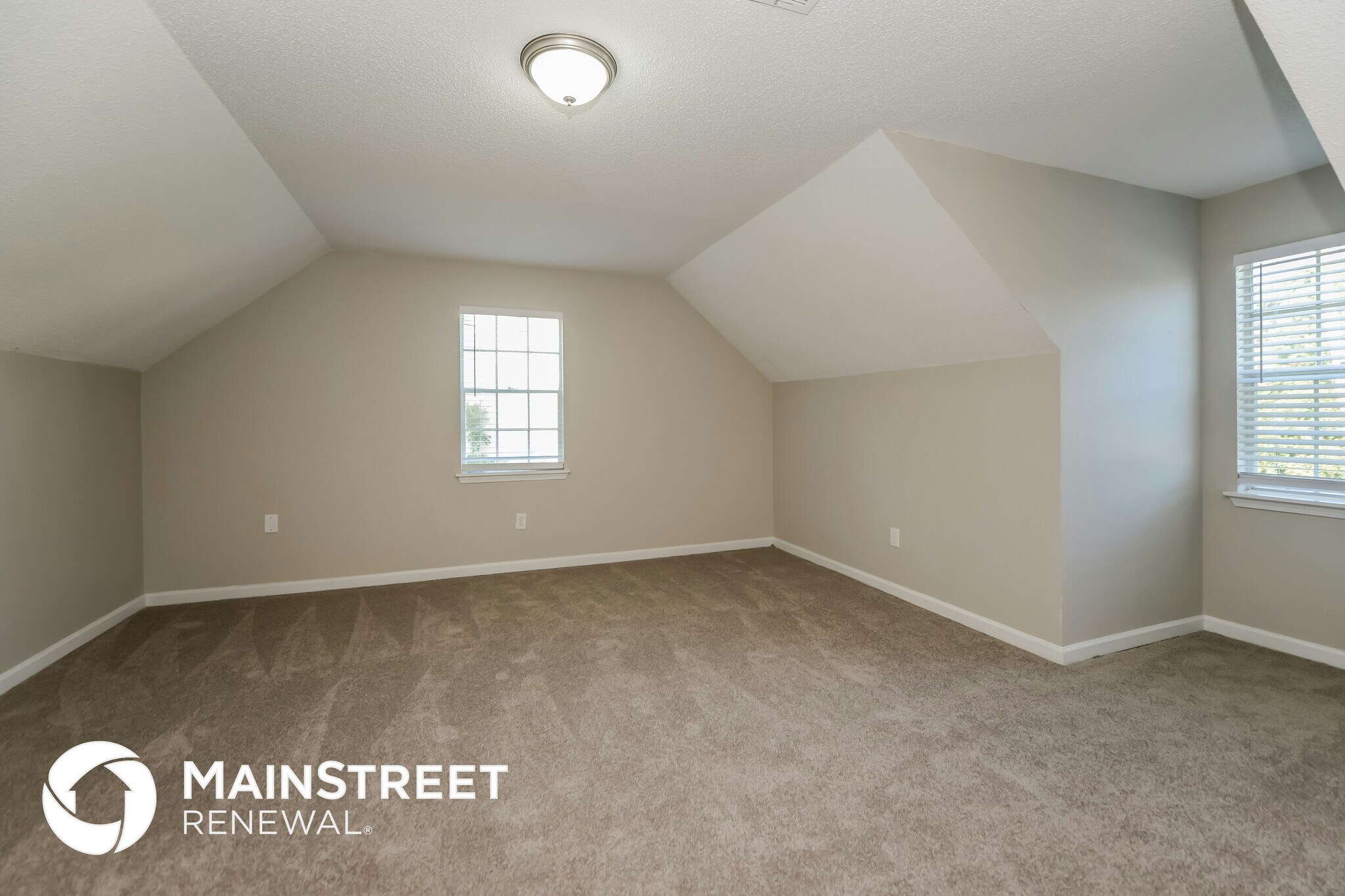 Building Photo - 141 The Esplanade Way SW