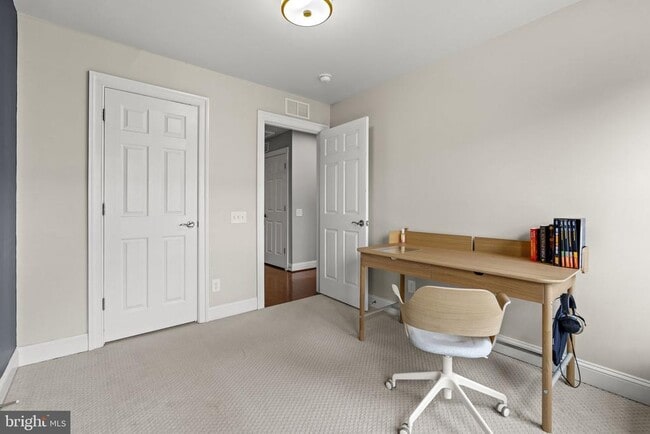 Building Photo - 9618 Stockwell Ln