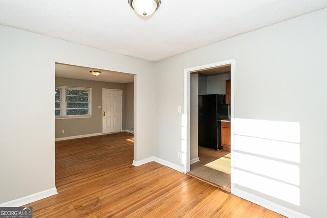 Building Photo - 3990 Rutgers Dr SW