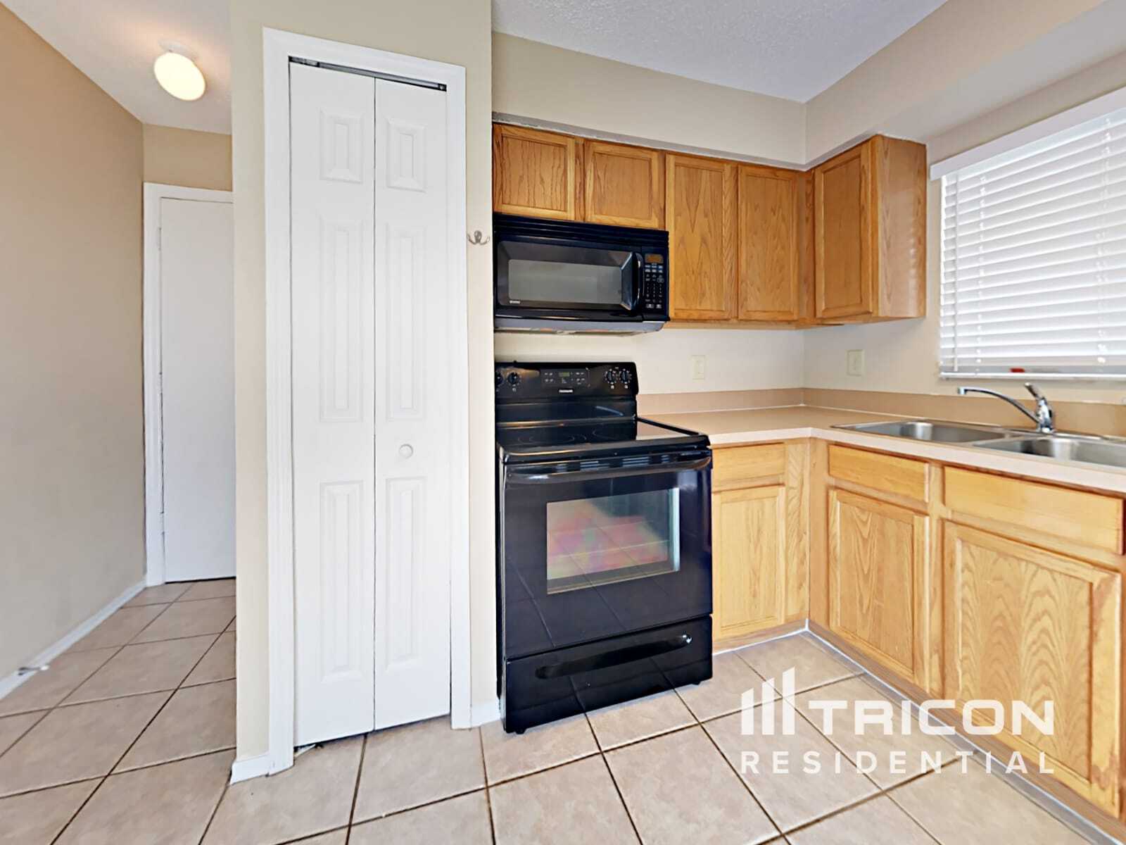 Building Photo - 4517 Country Hills Blvd