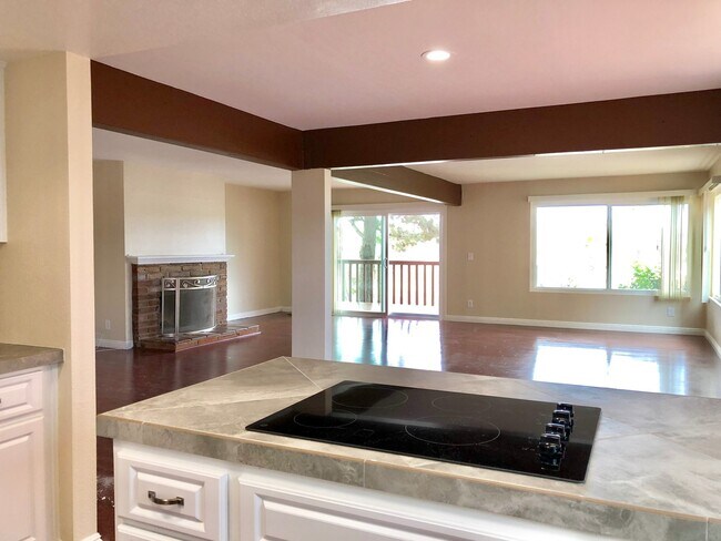 Building Photo - 31440 Club Vista Ln