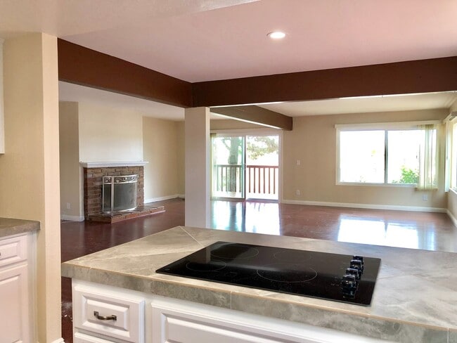 Building Photo - Beautifully Updated & Remodeled Home in Bonsall, Overlooking San Luis Rey Downs Preserve!