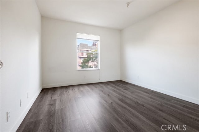 Building Photo - 1246 W 30th St