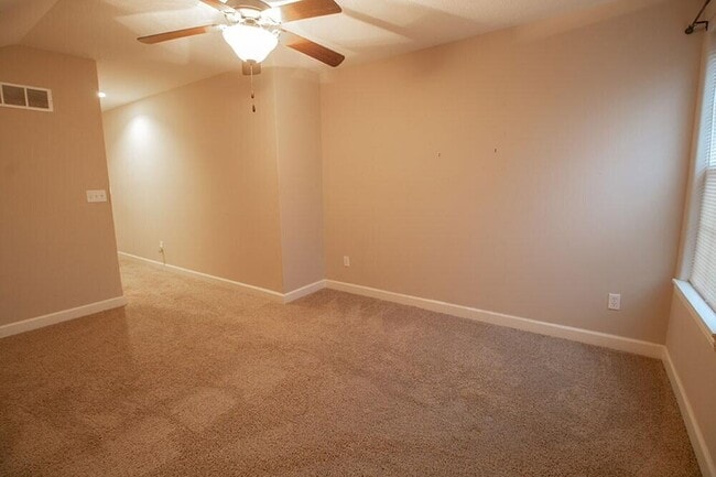 Building Photo - 7413 Rosedown Dr