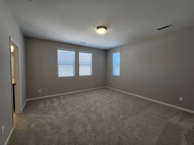 Building Photo - Brand New Townhome for Rent in Minden, NV
