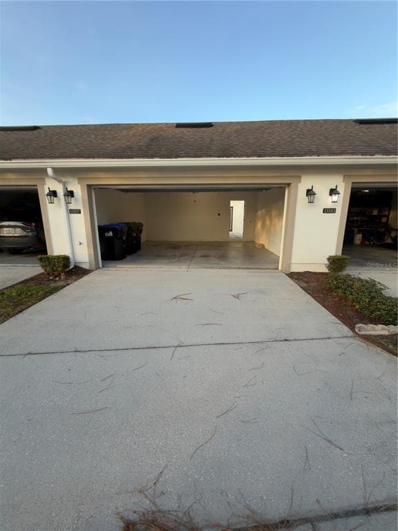 Building Photo - 15537 Honeybell Dr