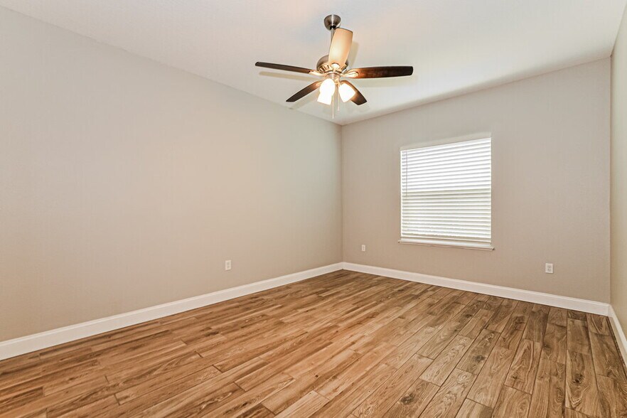 Building Photo - 2864 Moonstone Bend