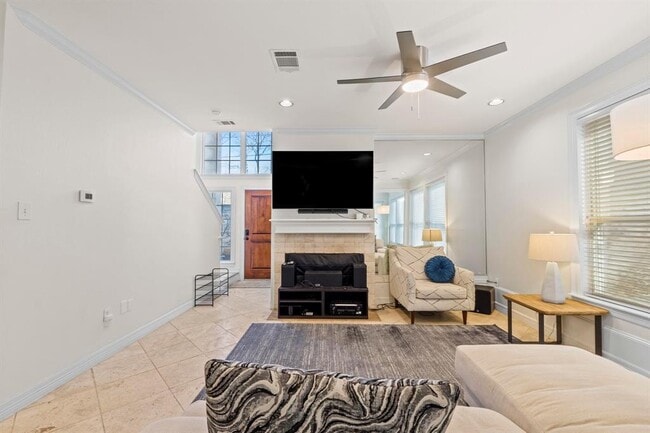 Building Photo - 3203 Tom Green St