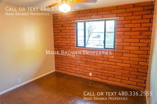Building Photo - 505 E Loma Vista Dr