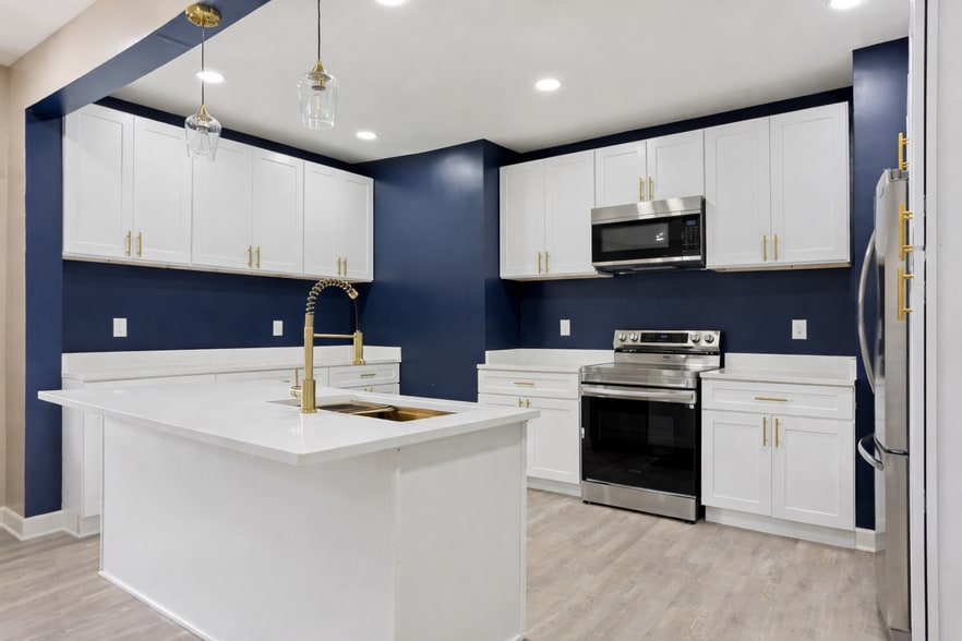 Building Photo - 1523 S East St