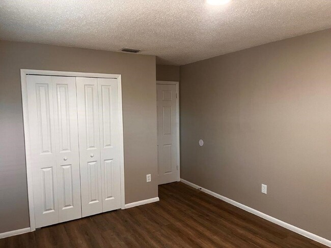 Building Photo - 5114 Danny Boy Cir