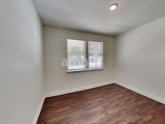 Building Photo - 5356 Pebble Bridge Way