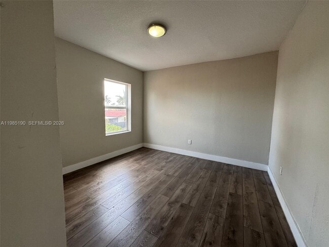 Building Photo - 1700 NW 22nd Ct