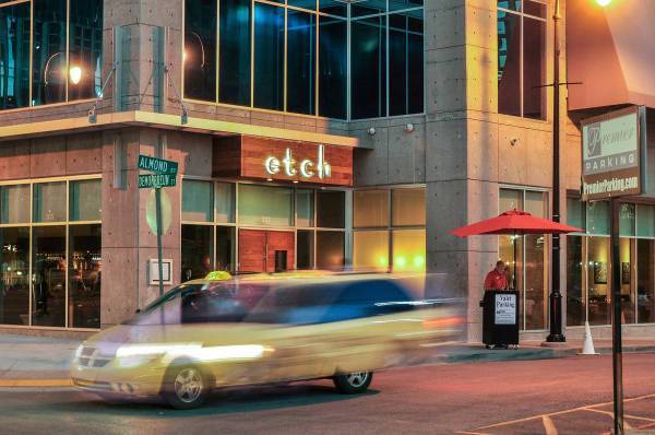 Building Photo - 301 Demonbreun St