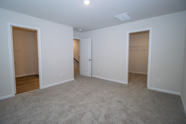 Building Photo - New 3-Bed, 2.5-Bath Home in Hopkins with M...