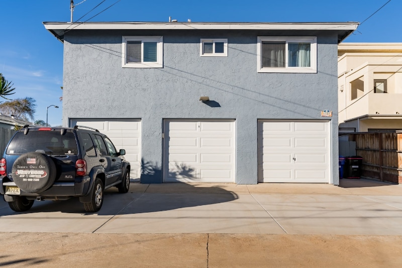 Building Photo - 4327 Dawes St