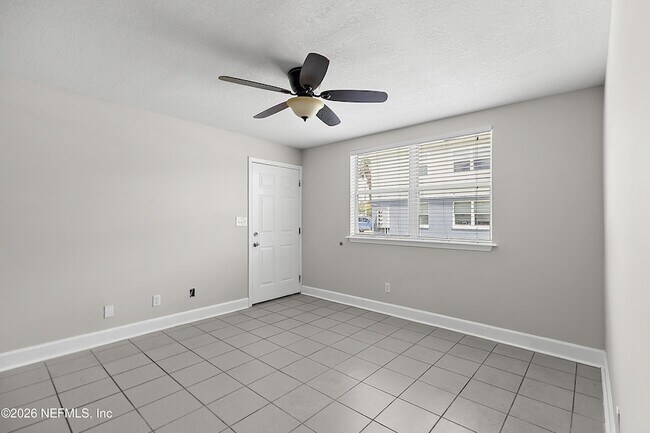 Building Photo - 1511 4th St N