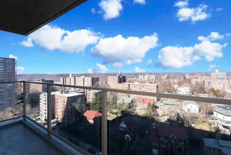 Building Photo - 2600 Netherland Ave