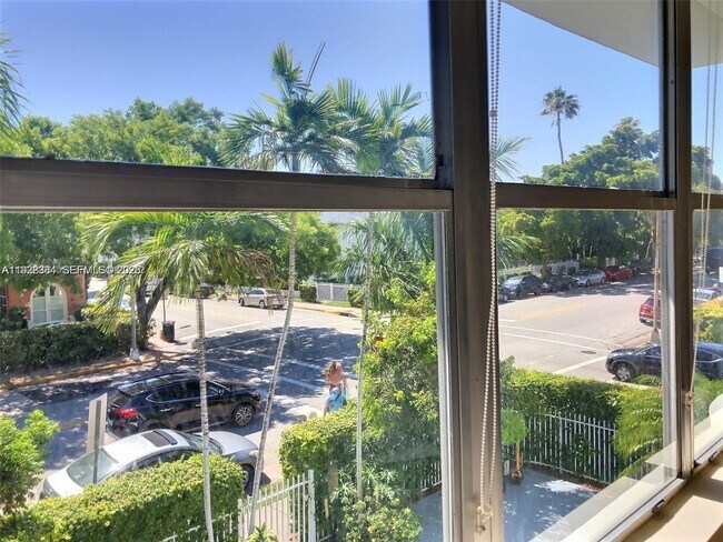 Building Photo - 900 Jefferson Ave