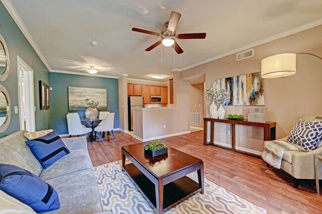 Building Photo - 2840 Shadowbriar Dr