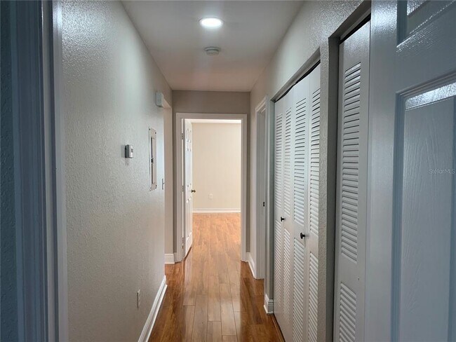 Building Photo - 10416 White Lake Ct