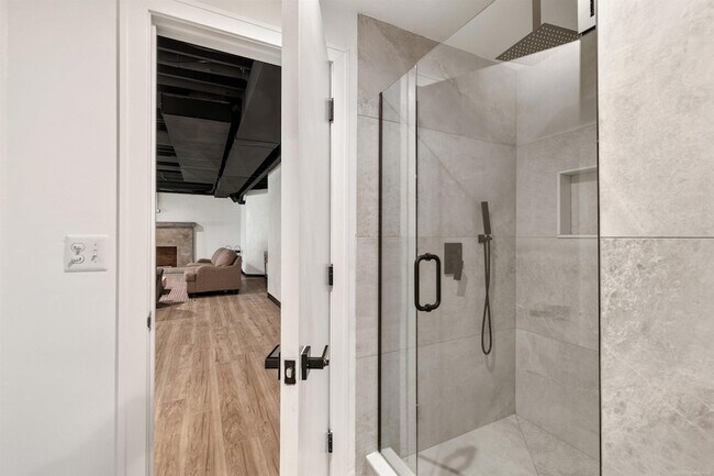 Building Photo - 300 Camelot Way