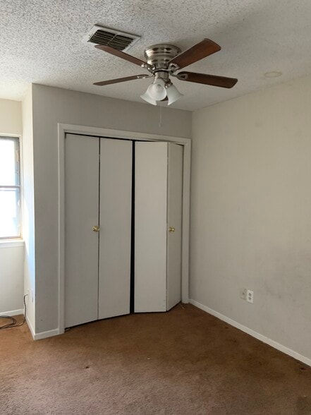 Building Photo - 5588 Clarke Address