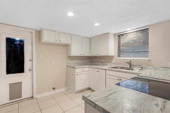 Building Photo - 19607 Swiftbrook Dr