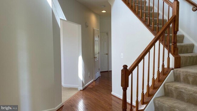 Building Photo - 5629 Ivy Hill Dr