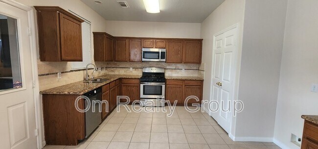 Building Photo - 9710 Fieldbloom Ln