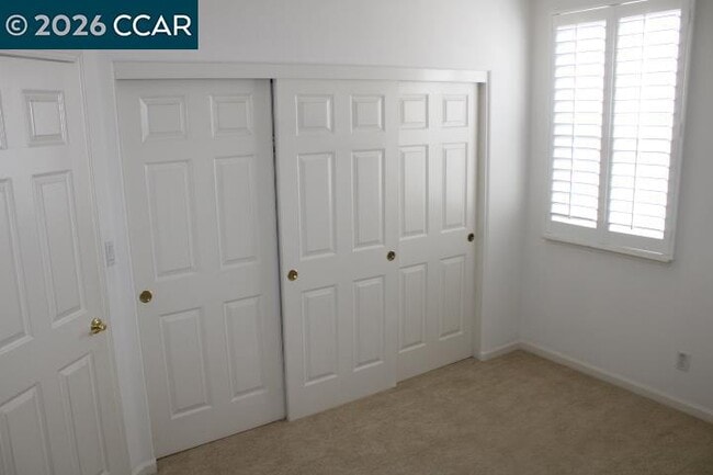 Building Photo - 524 Rosewood Ln